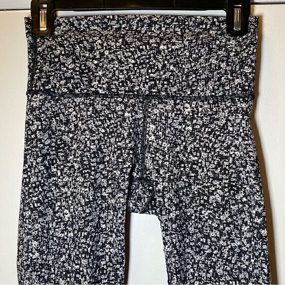 LULULEMON Wunder Under Hi-Rise 7/8 Tight (Full-On Luxtreme) Daisy Dust Alpine 4 - Picture 7 of 9